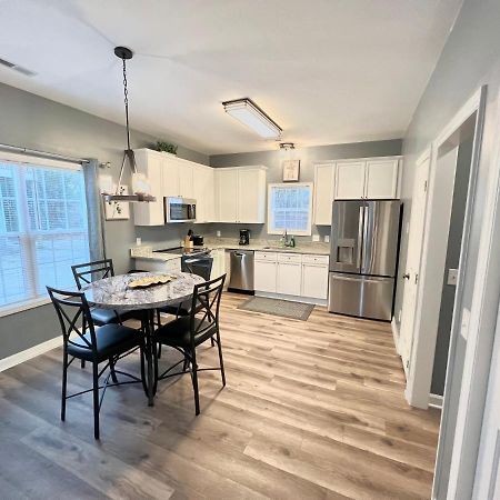 Beautiful, Spacious, Hidden Gem In Heart Of Wilmington  Kültér fotó